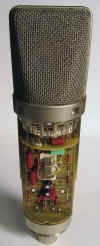 Neumann U87 old.JPG (938346 byte)